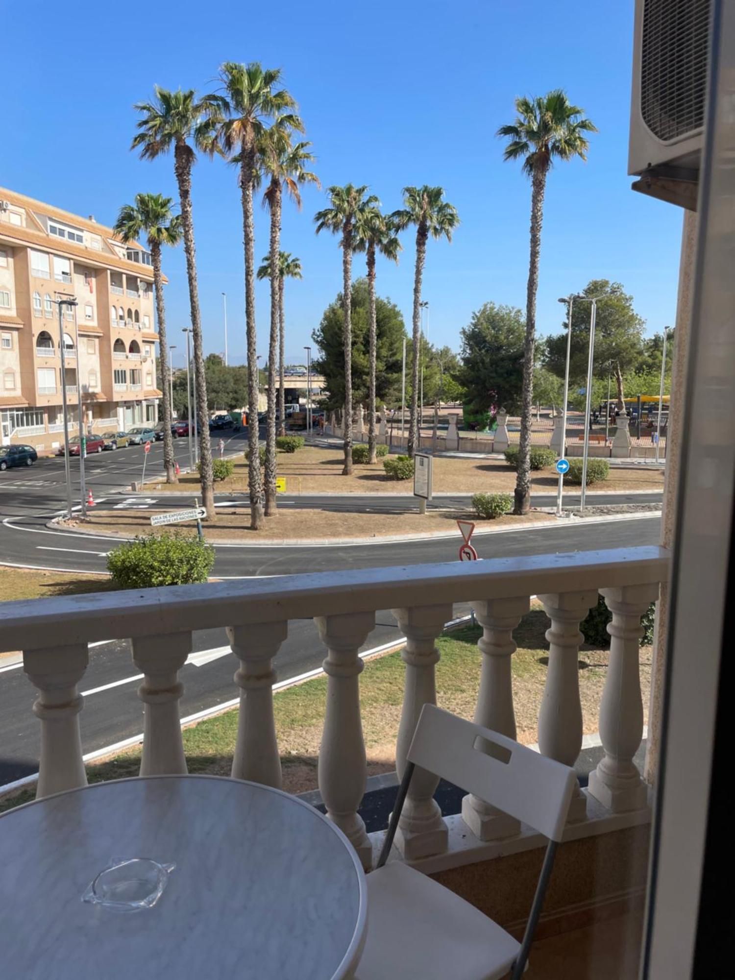 Nice Apartment Near The Park Torrevieja Exterior foto